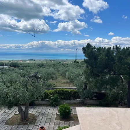 Casa de Férias Macchia Del Gargano *